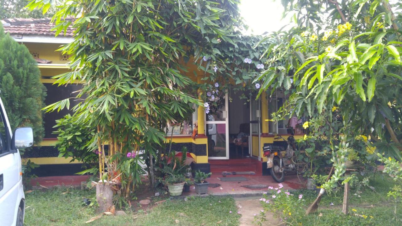 Ananda Home Stay And Restaurant Tangalle Zewnętrze zdjęcie